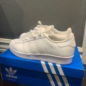 ADIDAS SUPERSTAR